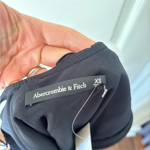 Abercrombie & Fitch Black Asymmetrical Ruffle Slip - Picture 2 of 2